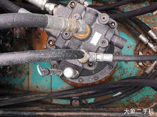 神钢 SK250 挖掘机