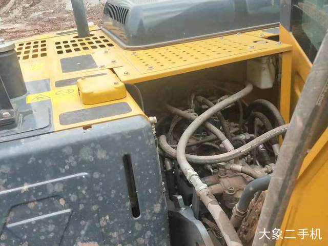 徐工 XE135D 挖掘机