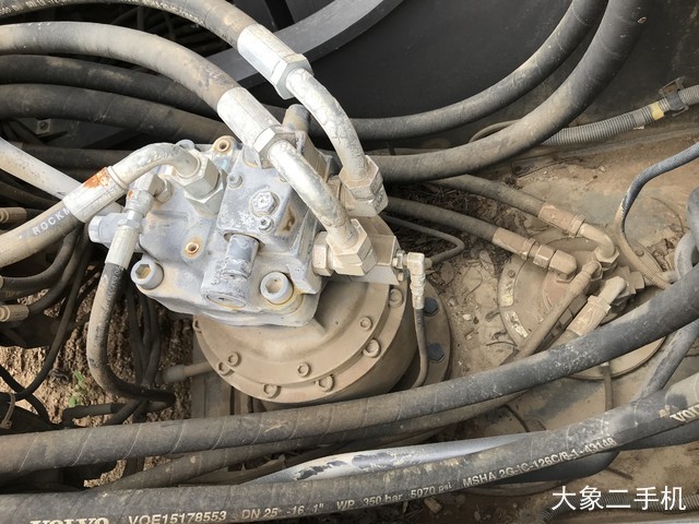 沃尔沃 EC200D 挖掘机