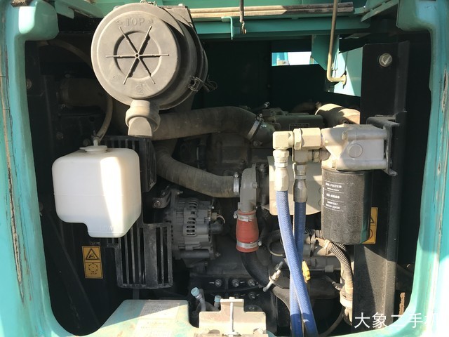 神钢 SK75-8 挖掘机