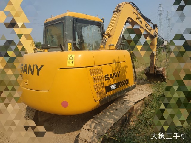 三一重工 SY75C 挖掘机