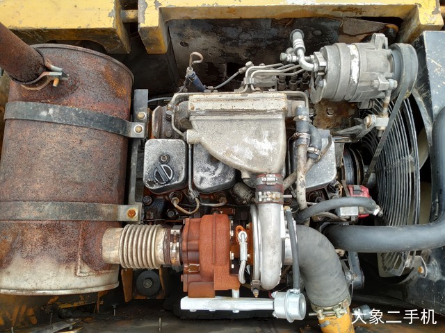 现代 R130W-5 挖掘机