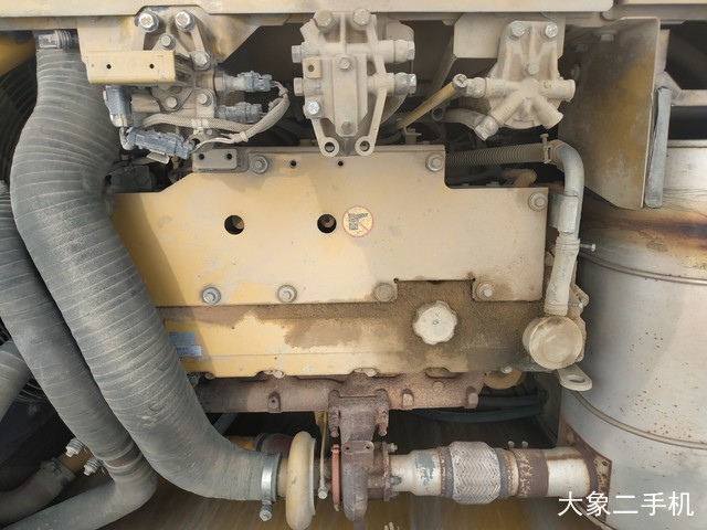 卡特彼勒 323DL 挖掘机