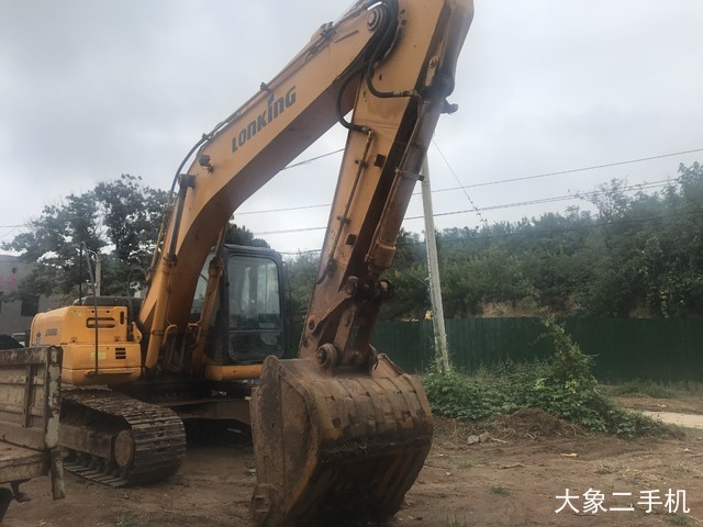 龙工 LG6225D 挖掘机