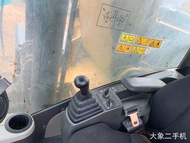 卡特彼勒 320D2液压 挖掘机