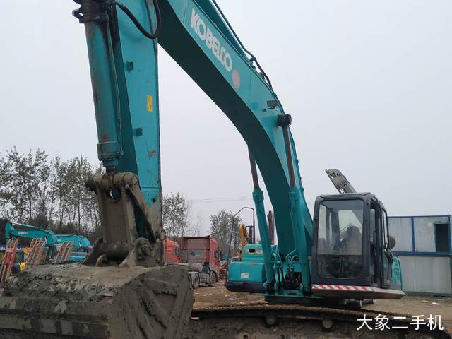 神钢 SK350LC-8 挖掘机