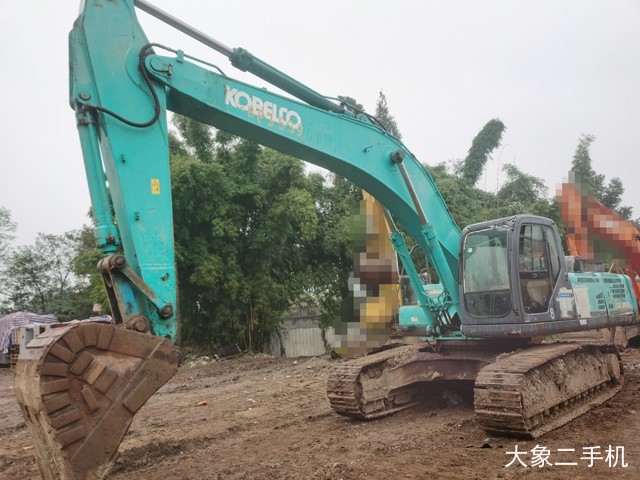 神钢 SK350LC-8 挖掘机