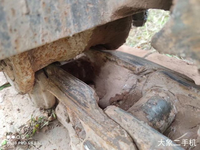 现代 R225LC-7 挖掘机