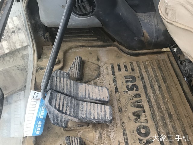 小松 PC200LC-8(600mm履带板) 挖掘机