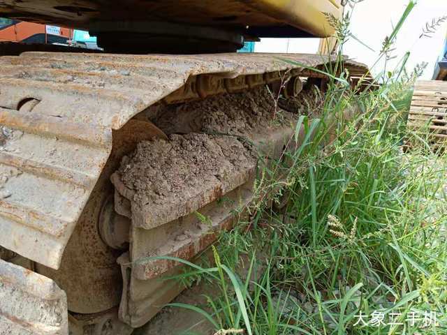 小松 PC240LC-8 挖掘机