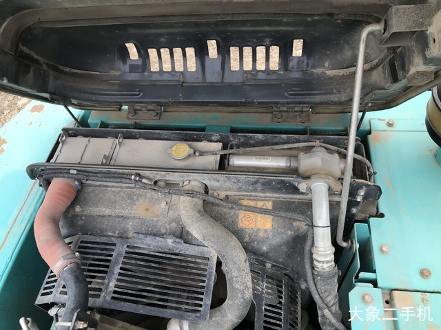 神钢 SK210LC-8 挖掘机