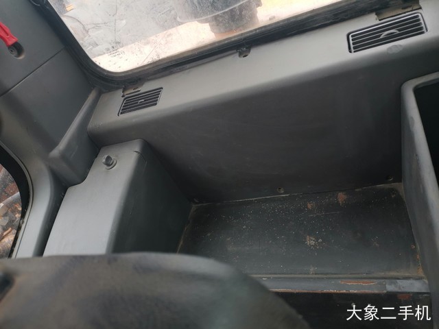 三一重工 SY235C-9 挖掘机