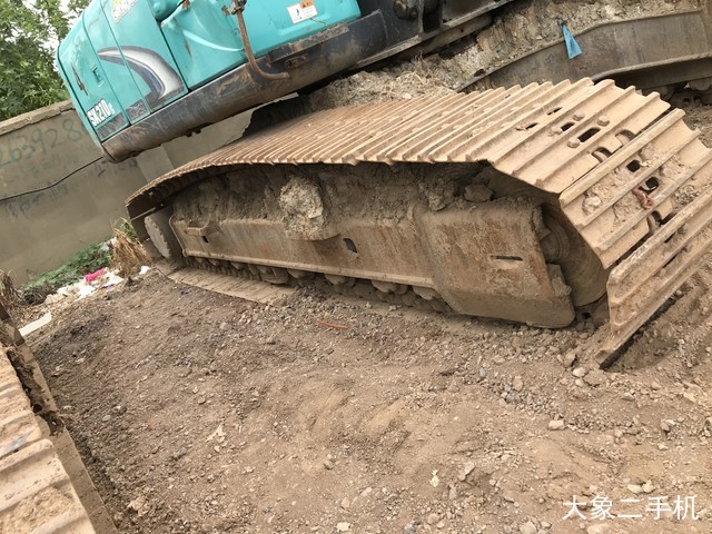 神钢 SK210LC-8 挖掘机