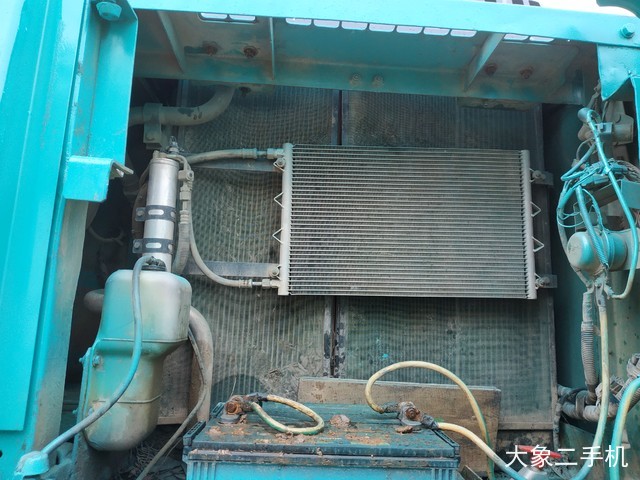 神钢 SK250-8 挖掘机