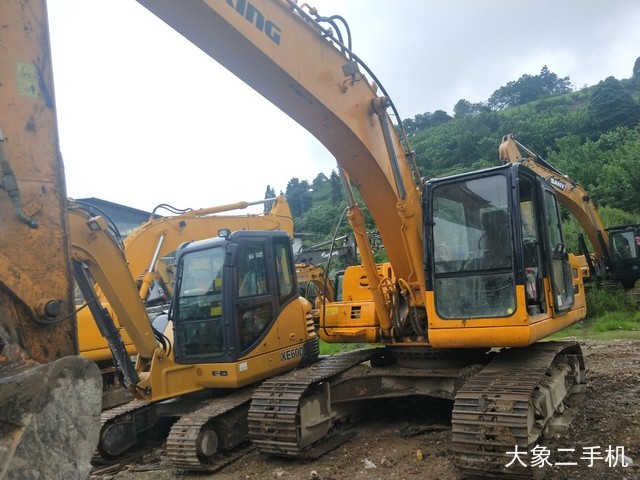 龙工 LG6225H 挖掘机