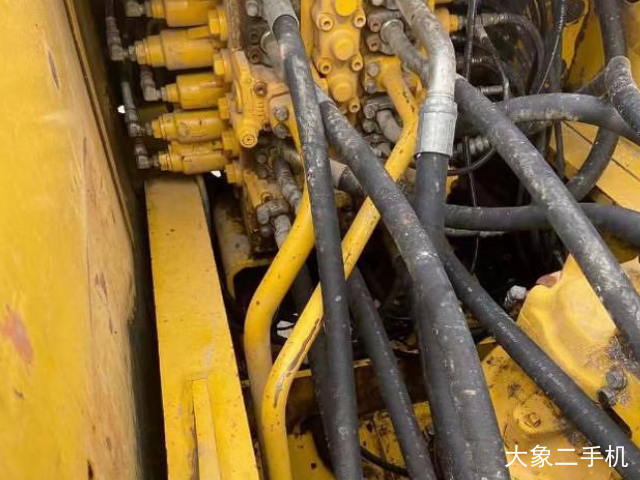 小松 PC200-8M0 挖掘机