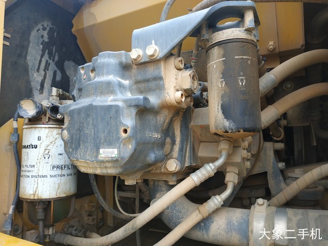 小松 PC240LC-8M0 挖掘机