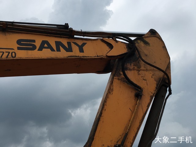 三一重工 SY235C 挖掘机