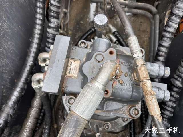 斗山 DH300LC-V 挖掘机