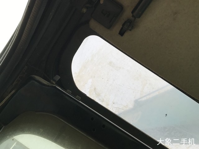 神钢 SK210LC-8 挖掘机