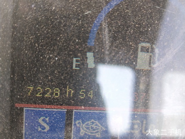 三一重工 SY215C-8 挖掘机