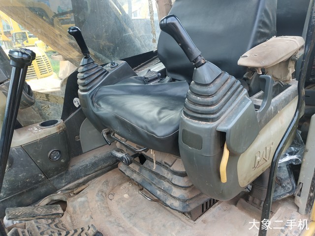 卡特彼勒 323D液压 挖掘机