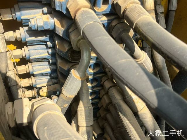 山东临工 E685F 挖掘机