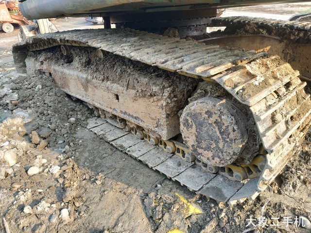 神钢 SK250-8 挖掘机