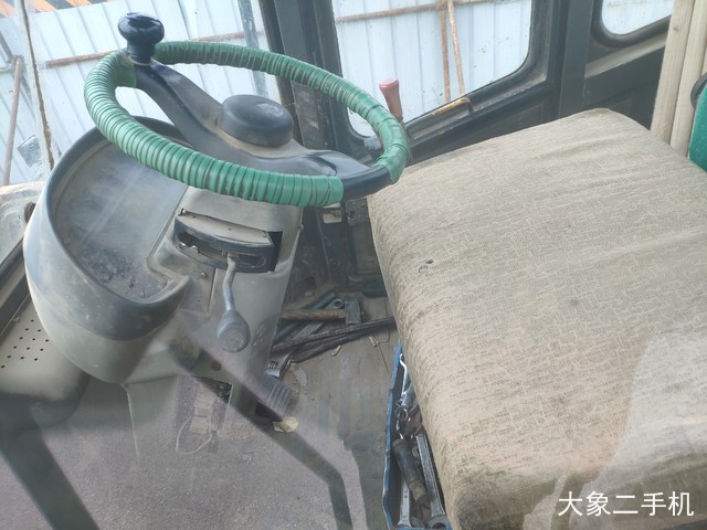 山东临工 LG952 装载机