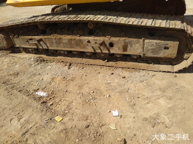 小松 PC240LC-8 挖掘机