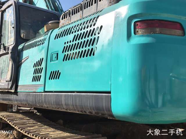 神钢 SK350LC-8 挖掘机