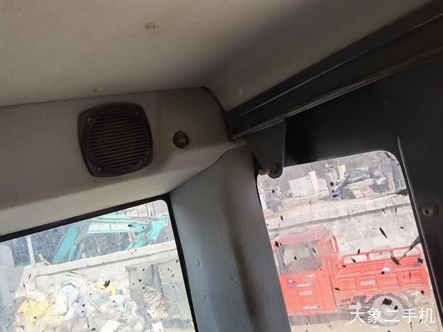 小松 PC210-8 挖掘机