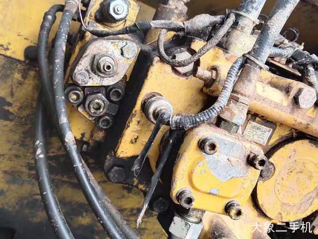 卡特彼勒 320C 挖掘机