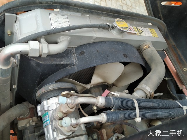 新源 XY75W-8 挖掘机