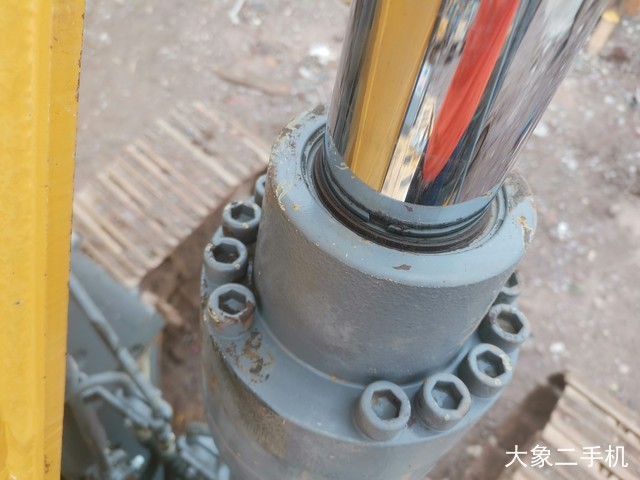 徐工 XE135B 挖掘机