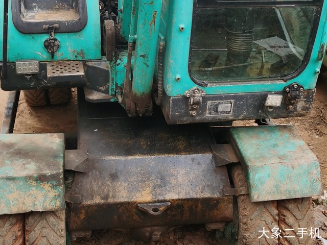 新源 XY75W-8 挖掘机