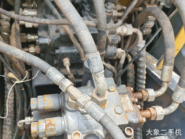 徐工 XE135D 挖掘机