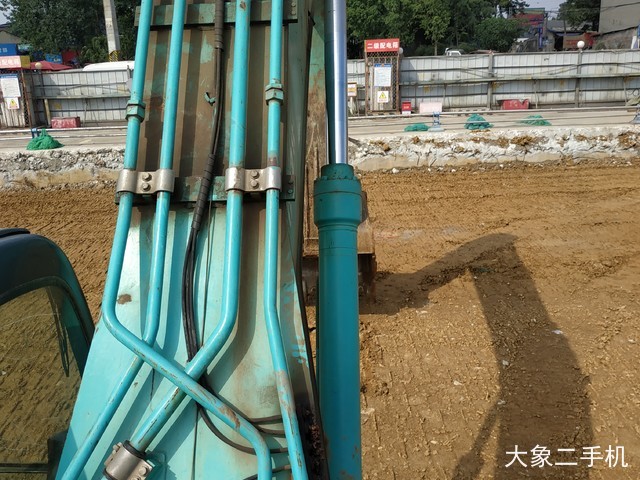 神钢 SK350LC-8 挖掘机