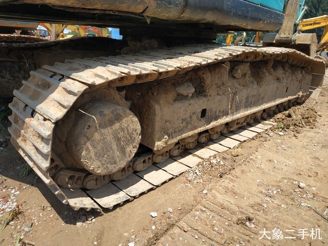 神钢 SK210LC-8 挖掘机