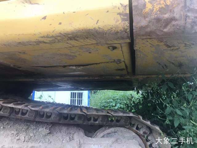 小松 PC200-8 挖掘机