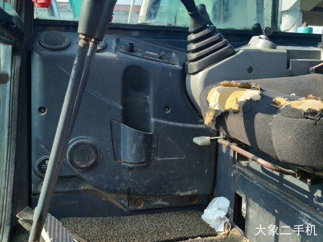 神钢 SK60-C 挖掘机