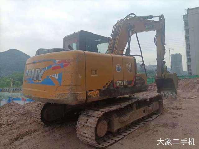 三一重工 SY135C-9 挖掘机