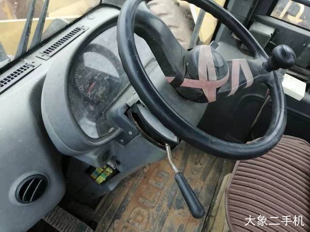 山东临工 LG953 装载机