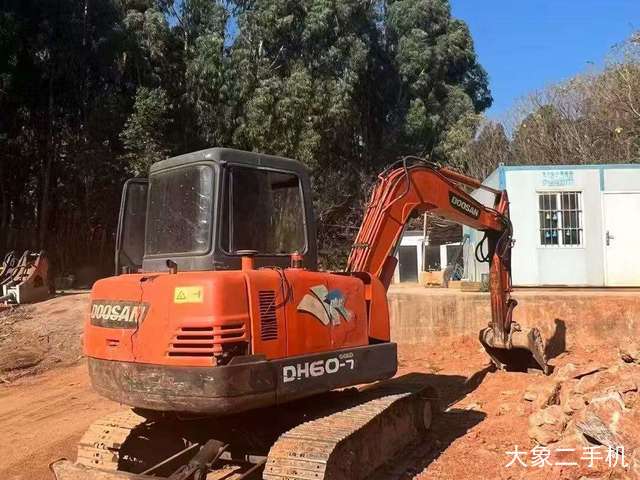 斗山 DX55-9C 挖掘机