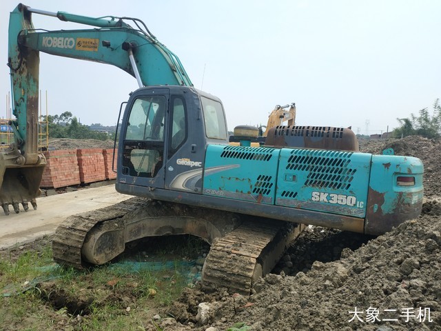 神钢 SK350LC-8 挖掘机
