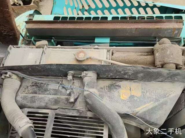 神钢 SK210 挖掘机