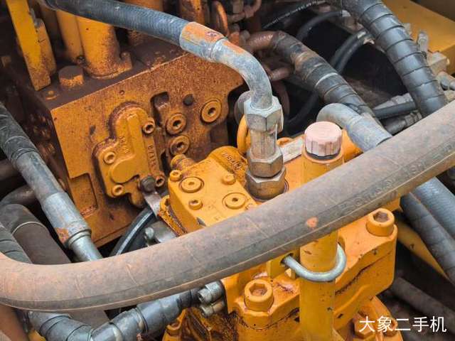 三一重工 SY245H 挖掘机