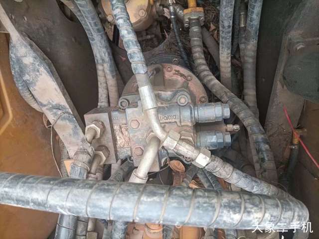 三一重工 SY135C-9 挖掘机