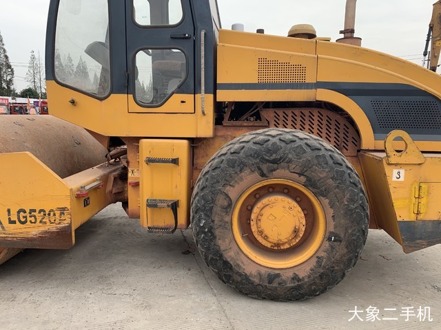 龙工 LG520A机械驱动 压路机