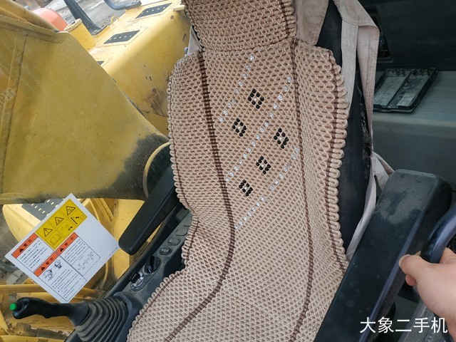 小松 PC220-8M0 挖掘机